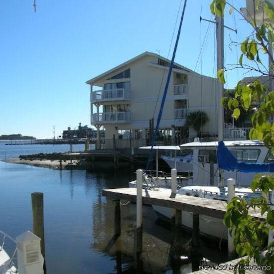 Cedar Cove Beach And Yacht Club