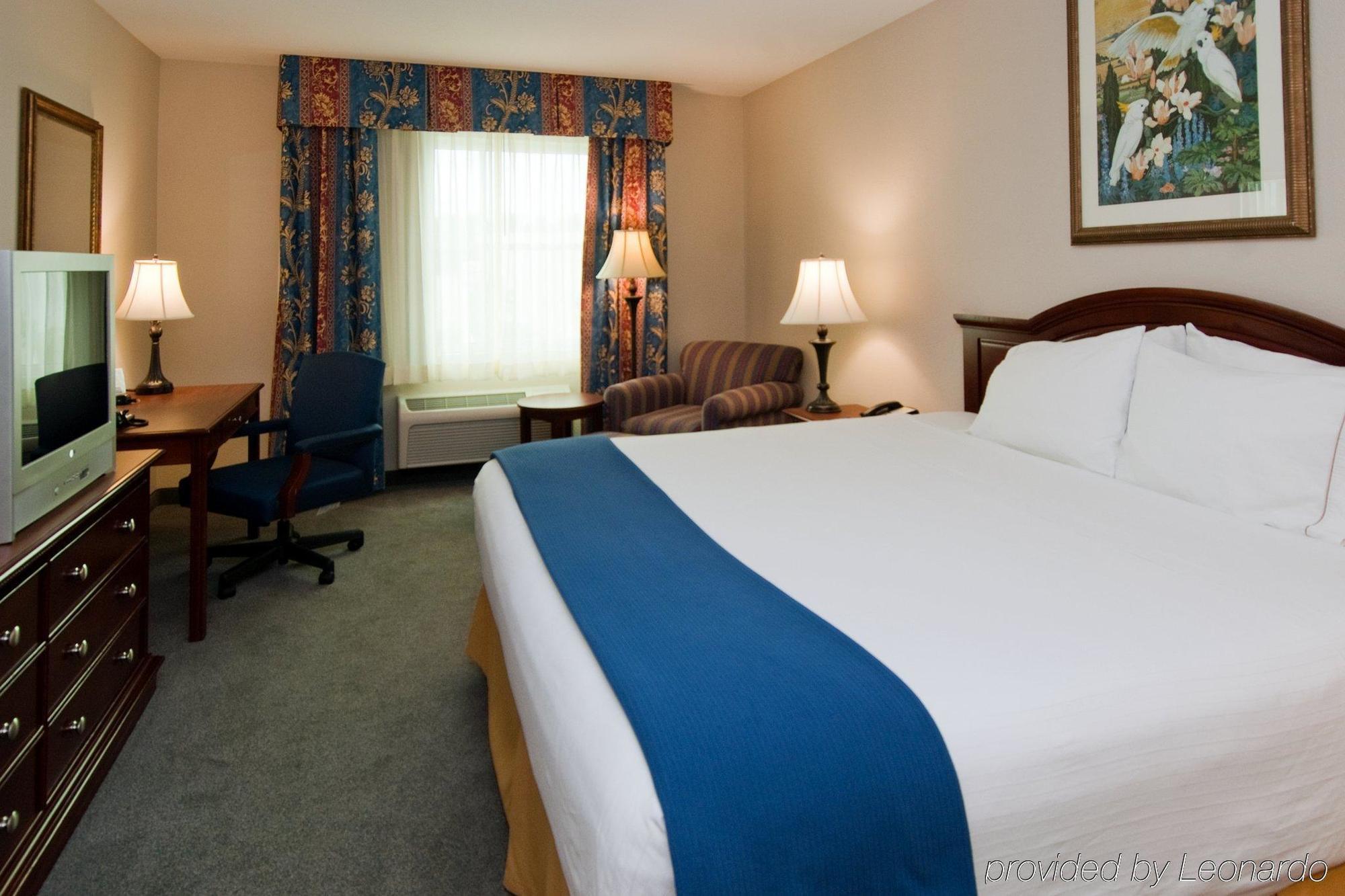 Hotel Express & Miami By Ihg