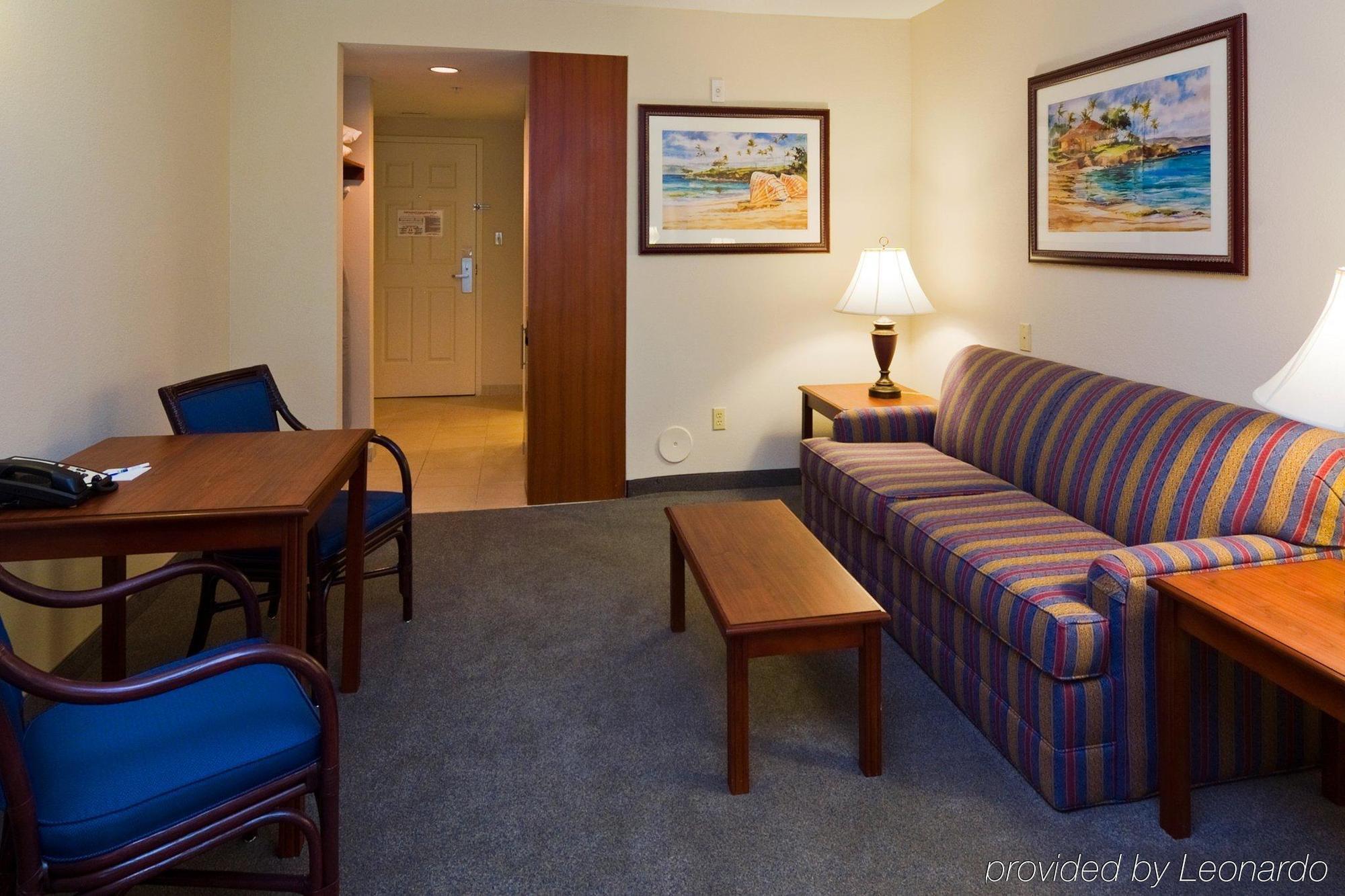 Express & Miami By Ihg Hotel Kendall