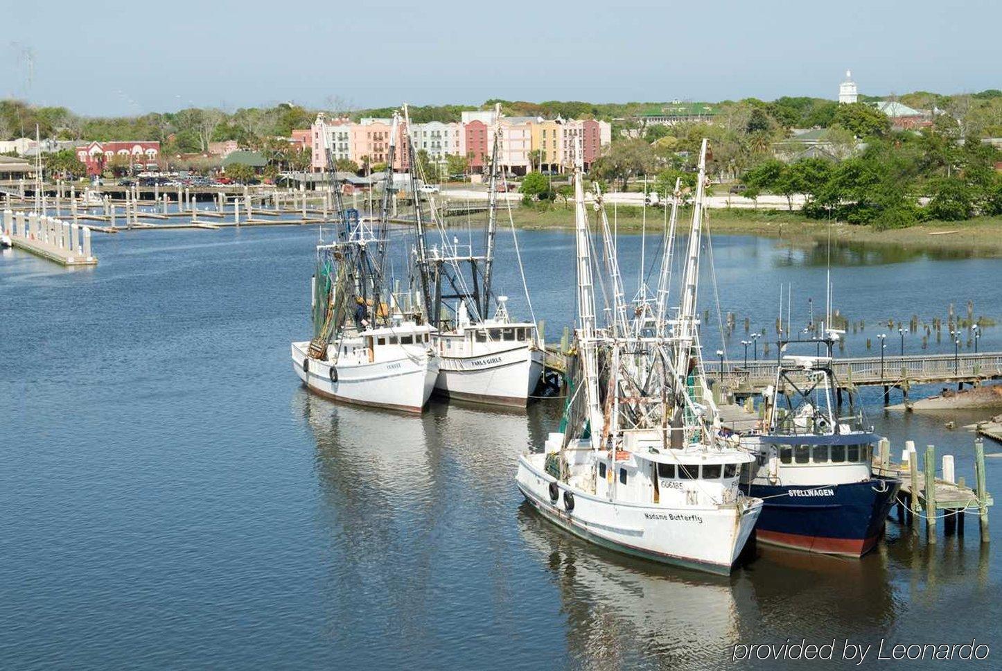 Hampton & Amelia Island-historic Harbor Front Hotel