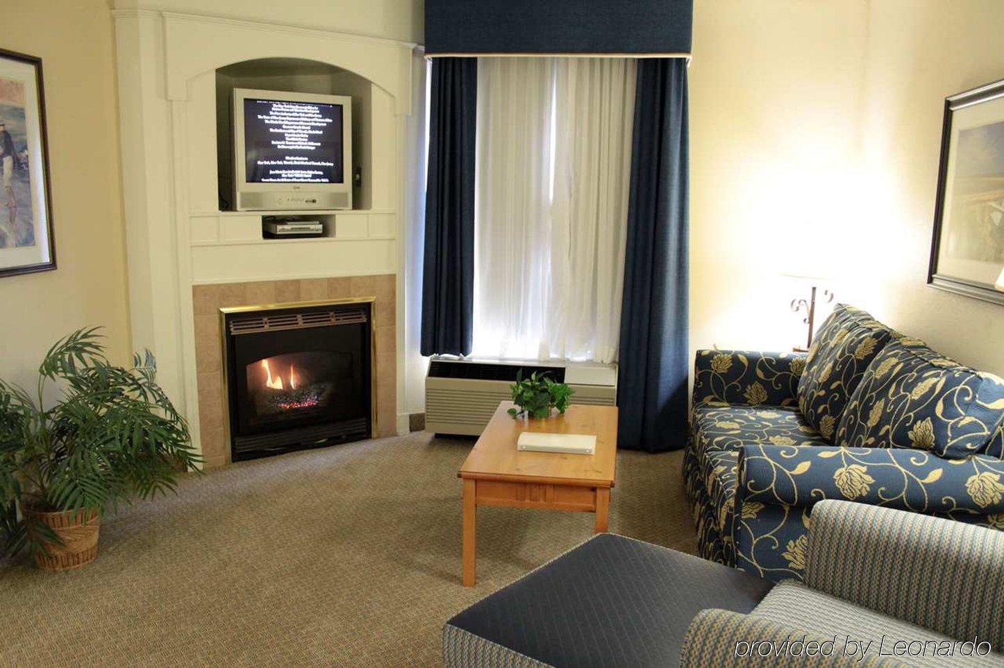 Hampton & Amelia Island-historic Harbor Front Hotel