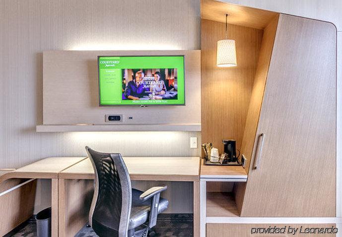 Hotel Courtyard By Marriott St. Petersburg Clearwater/madeira Madeira Beach