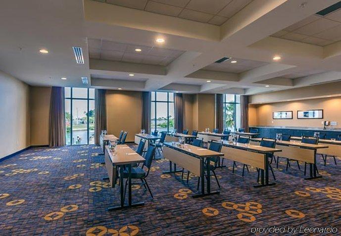 Courtyard By Marriott St. Petersburg Clearwater/madeira Hotel 3*