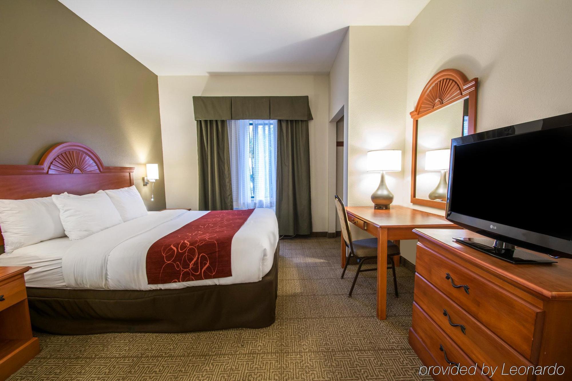 Comfort Pierce I-95 Hotel 3*