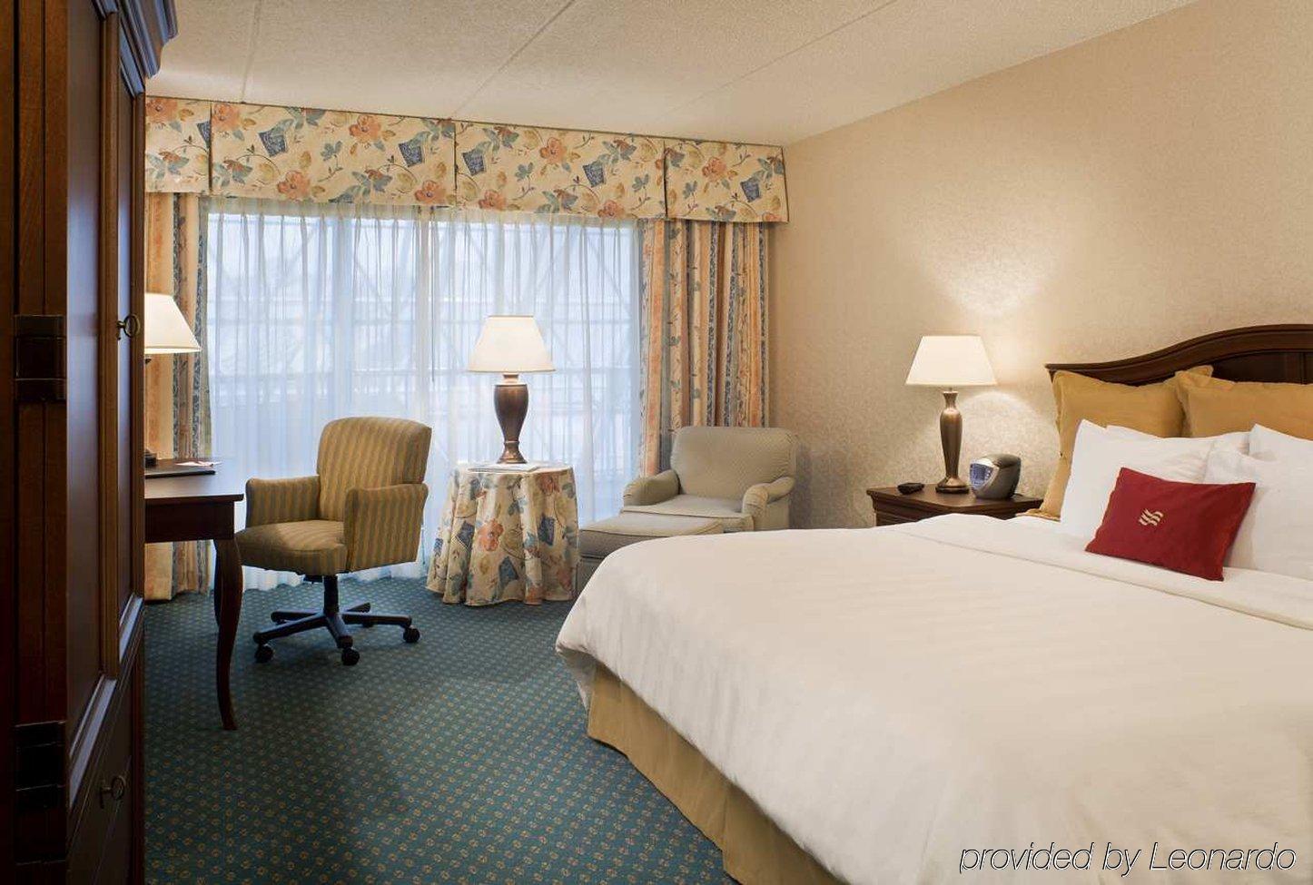 Doubletree By Hilton Airport Hotel
