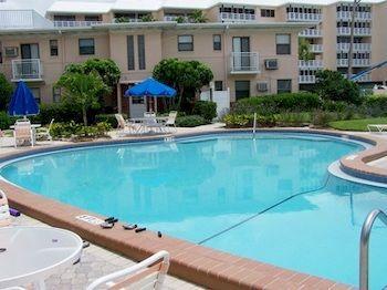Friendly Native 3* St. Pete Beach