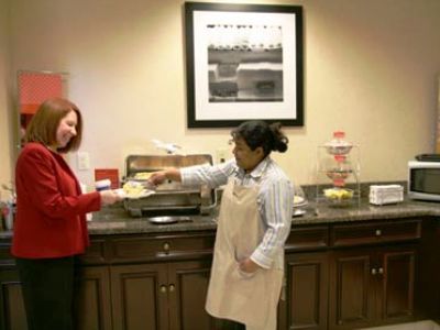 Hampton & Jacksonville-airport Hotel 3*
