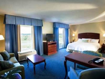 Hampton & Wales Hotel