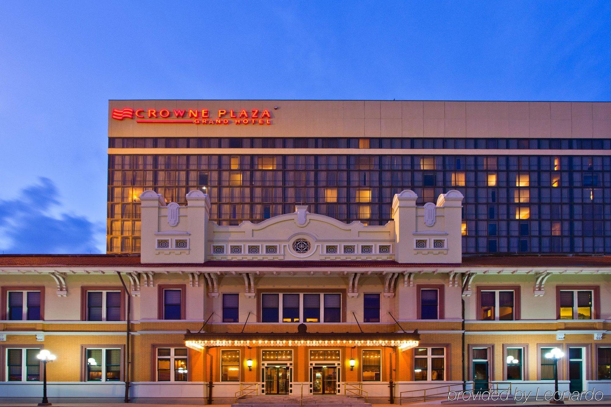 Crowne Plaza Grand 4*