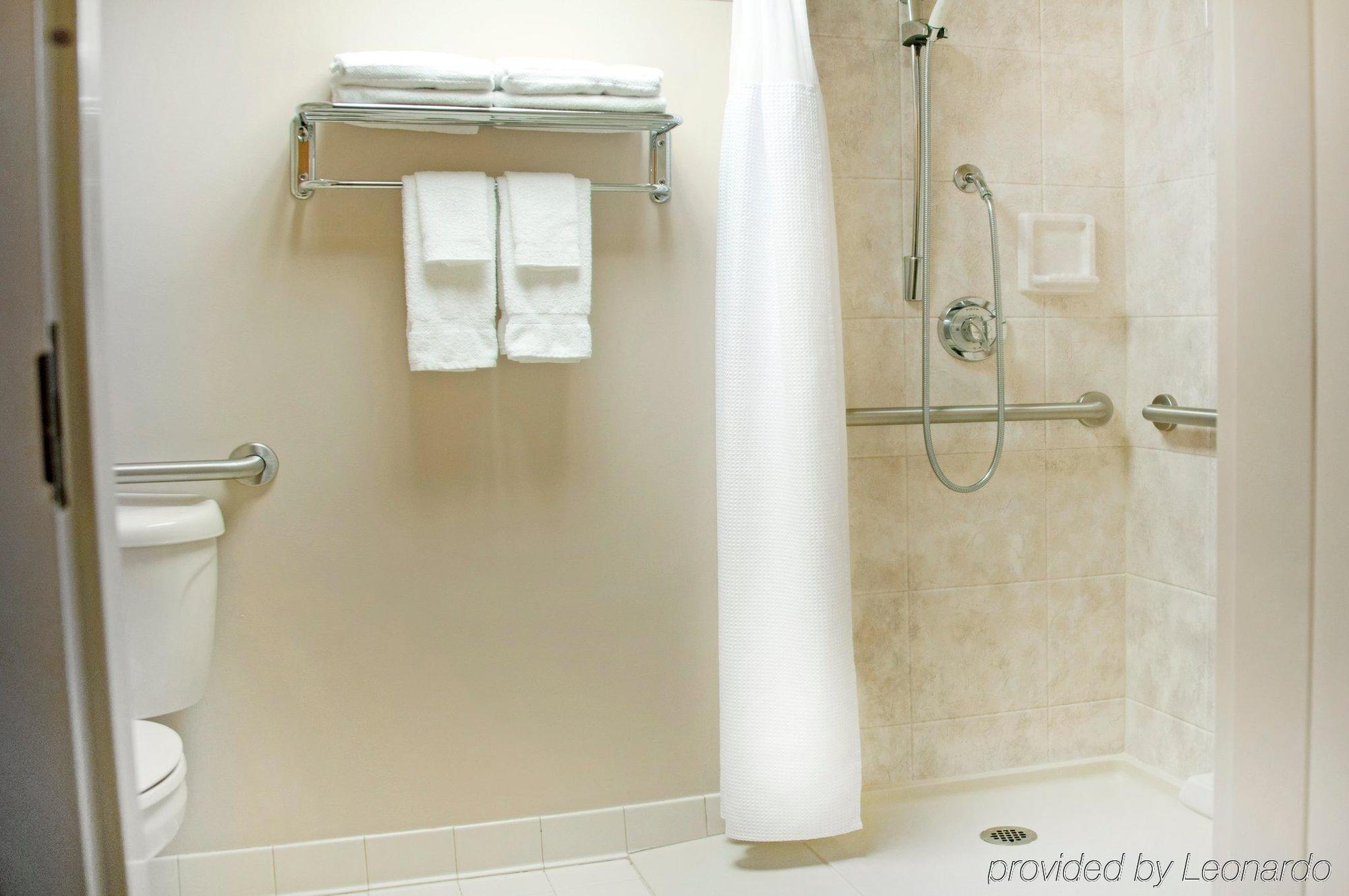 Hotel Crowne Plaza Grand 4*