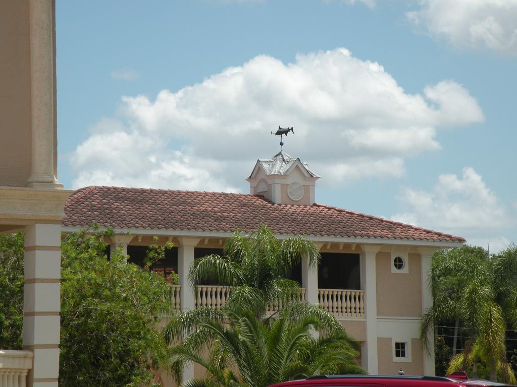 Tradewinds Marina Holiday home *