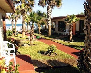 Island 2* Cocoa Beach