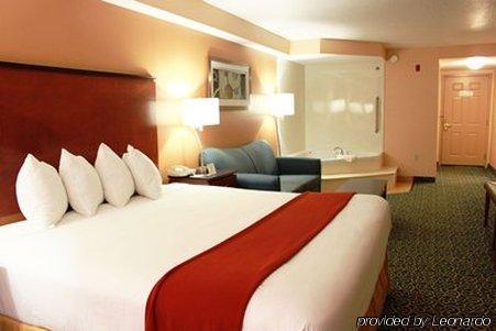 Express & Cocoa By Ihg 2*