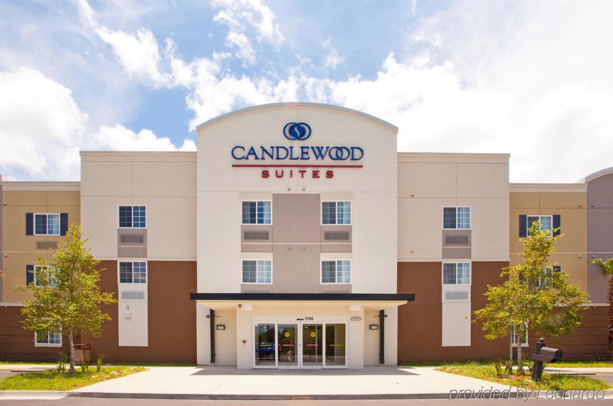 Candlewood East Merril Road By Ihg Jacksonville