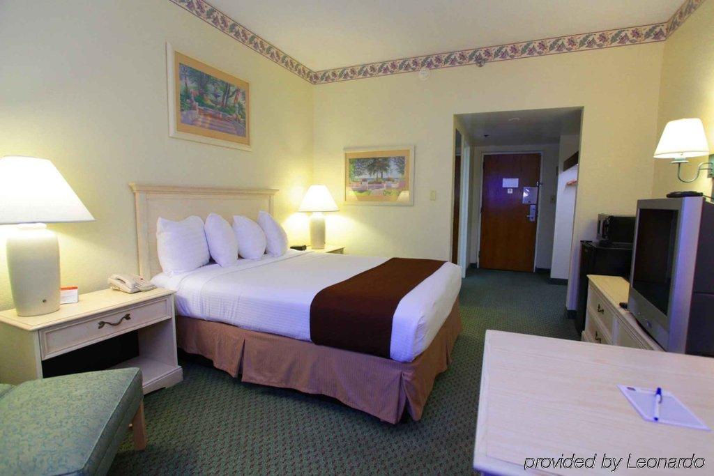 Wyndham Garden - 3*