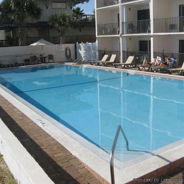 Hotel Beachers Crescent Beach