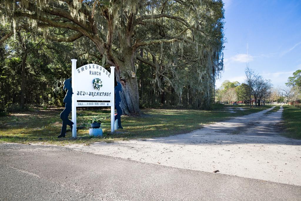 Ichetucknee Lodging At The Smoakhouse Ranch Bed & Breakfast 4*
