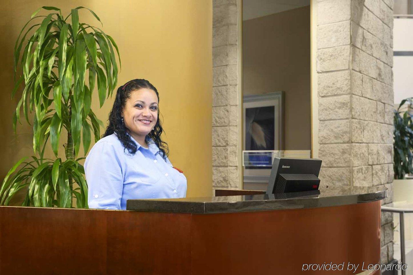 Hotel Embassy By Hilton Orlando International Drive Icon Park 3*
