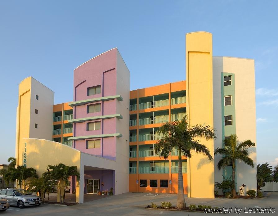 Surf Treasure Island Aparthotel 3*