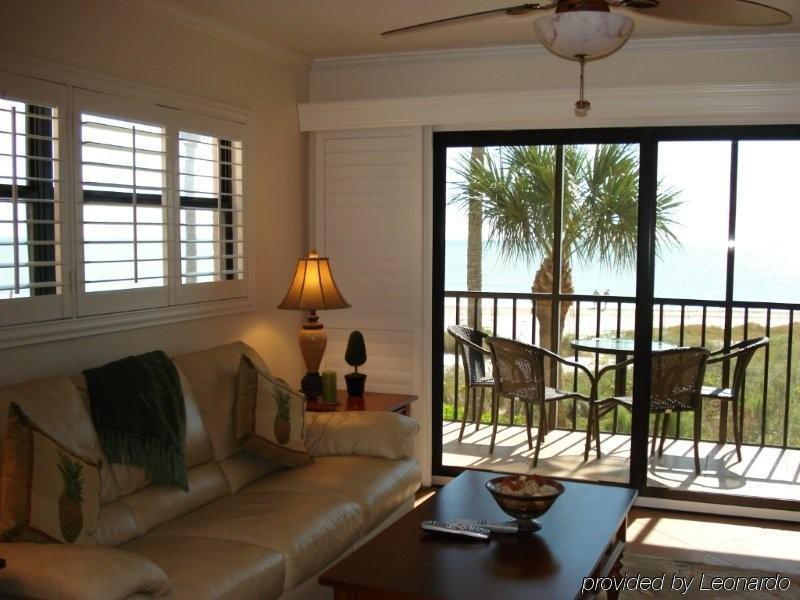 Ocean's Reach Aparthotel 3*