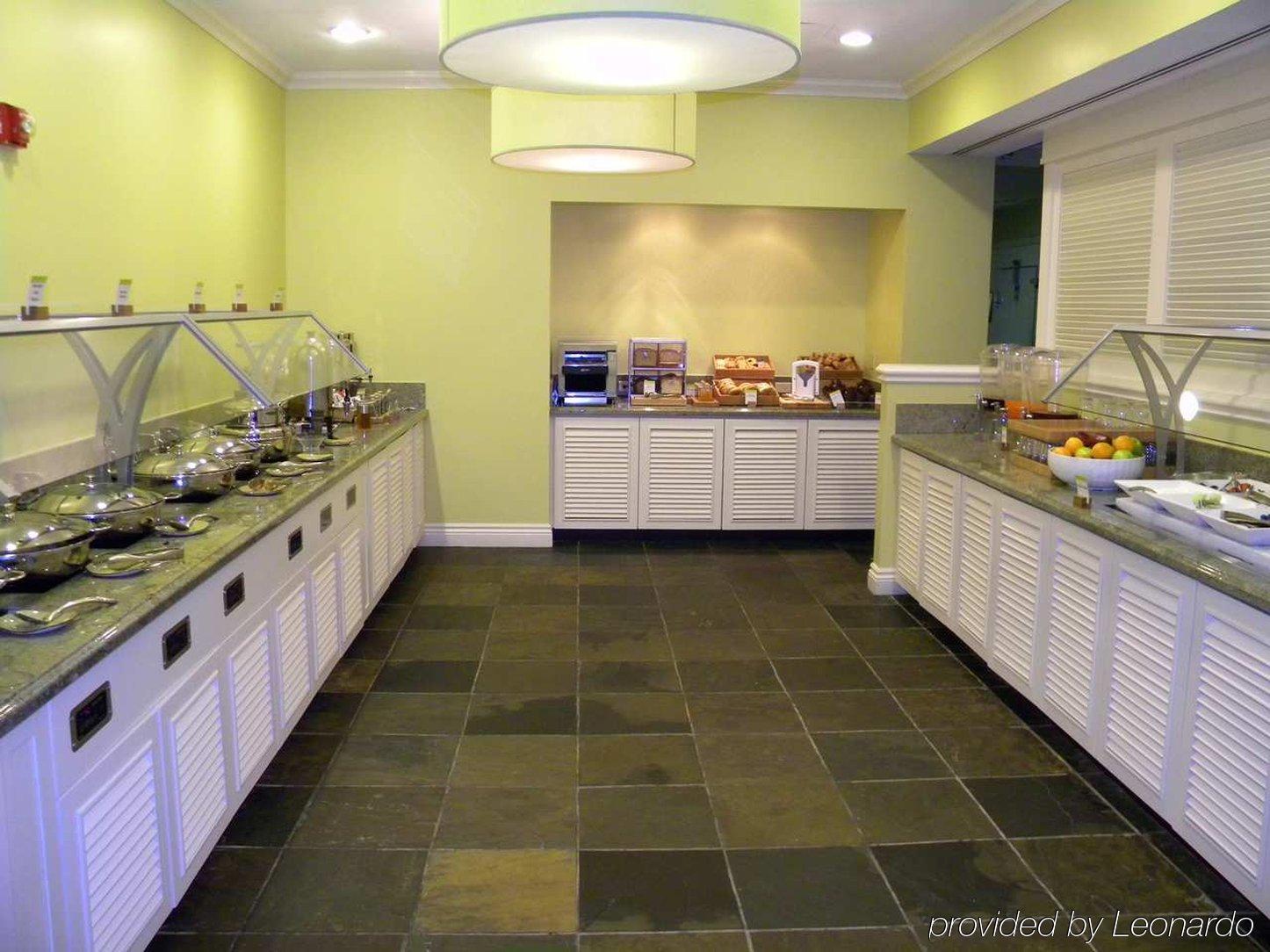 Doubletree By Hilton - Sawgrass Mills 4*