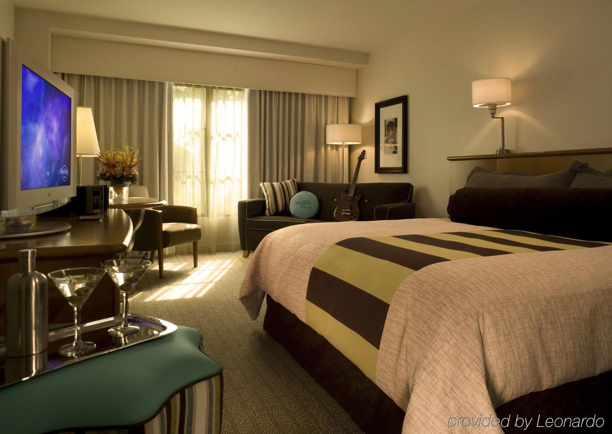 Resort Universal's Hard Rock