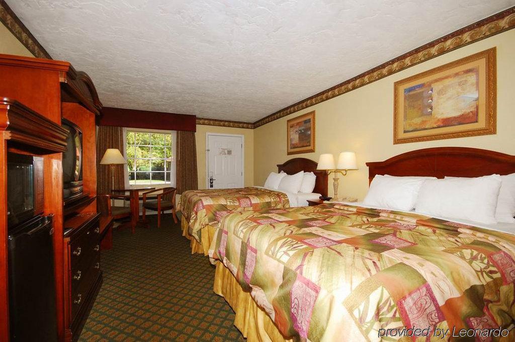 Hotel Baymont By Wyndham Lake City