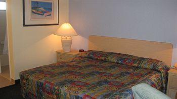 Resort Shoreline Island - Exclusively Adult