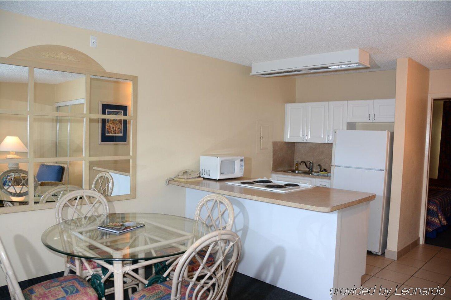 Skipjack & Marina Inn 3*
