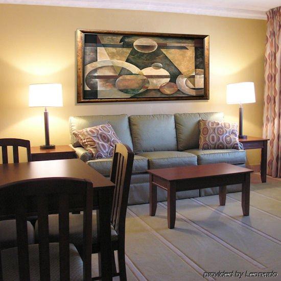 Away Hotel Lauderdale-by-the-Sea