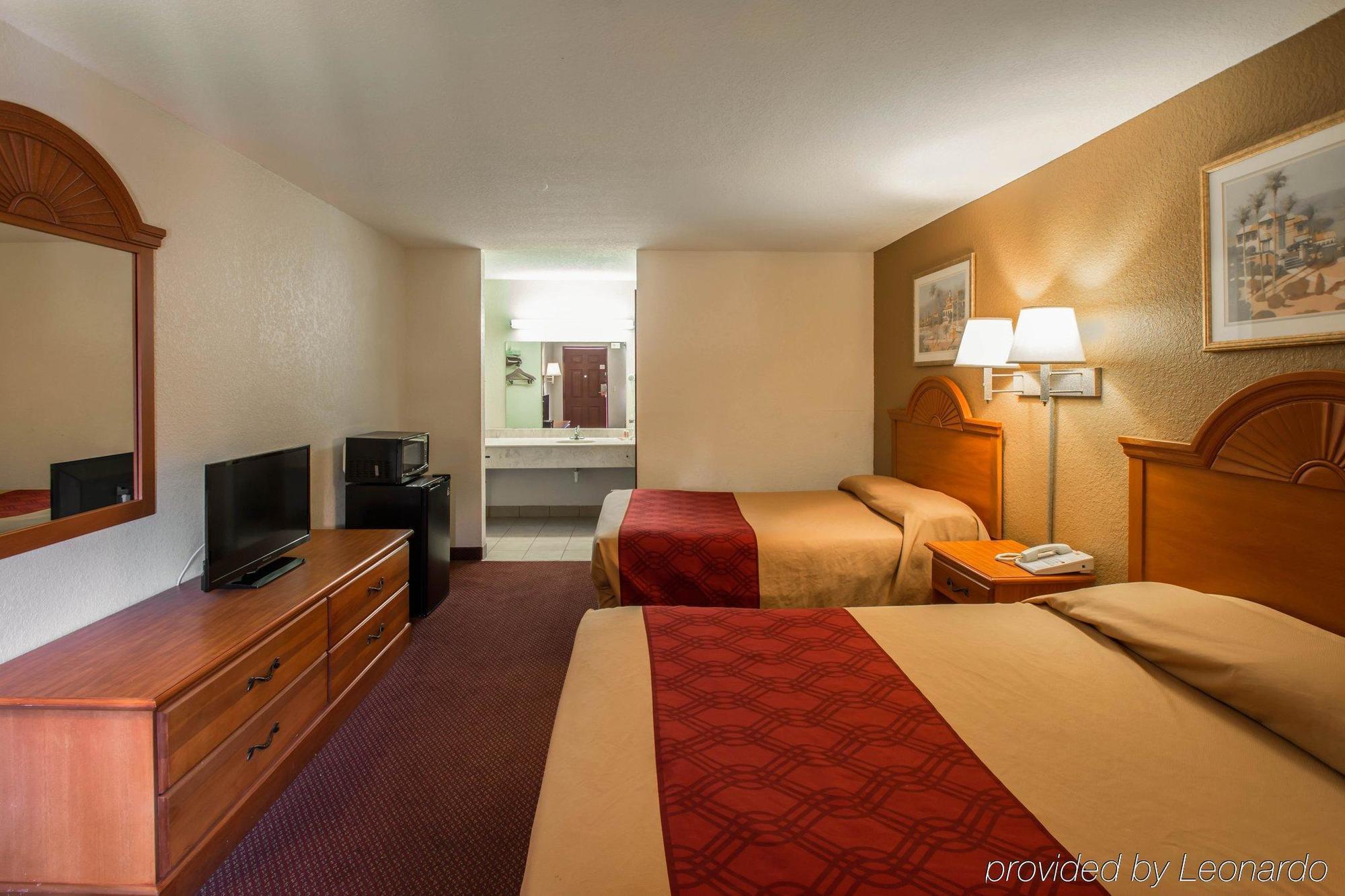 Red Roof Ft Pierce Motel 2*