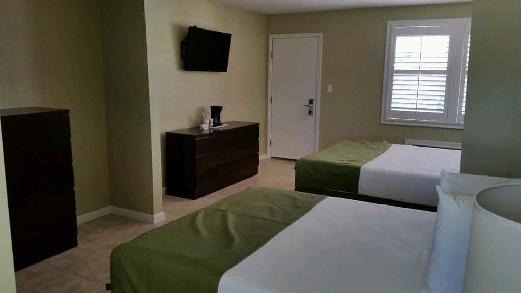 Island Shores 3*