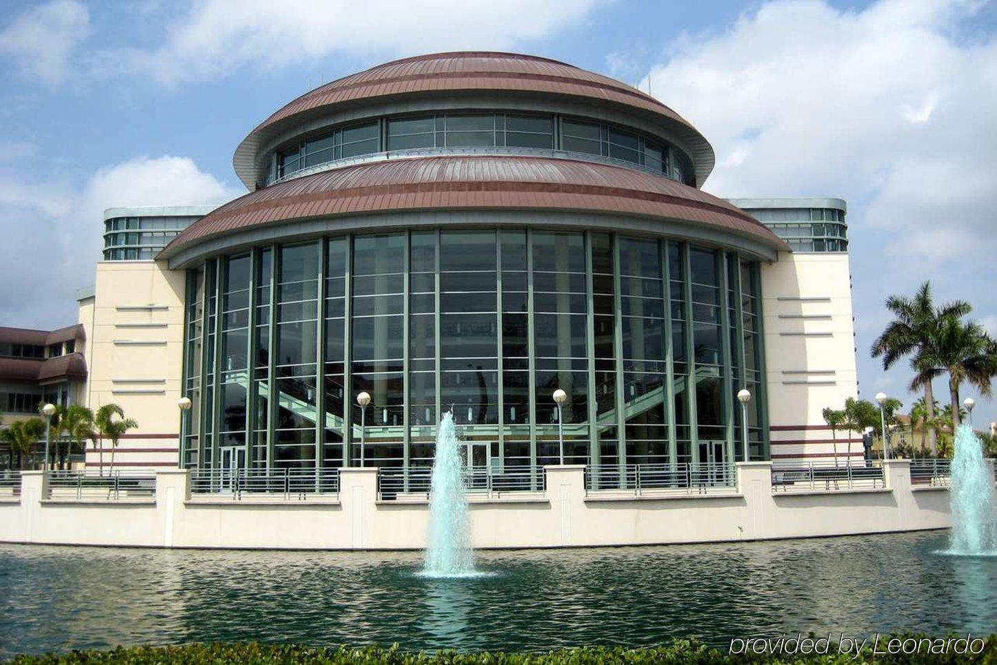 Doubletree By Hilton West Palm Airport West Palm Beach
