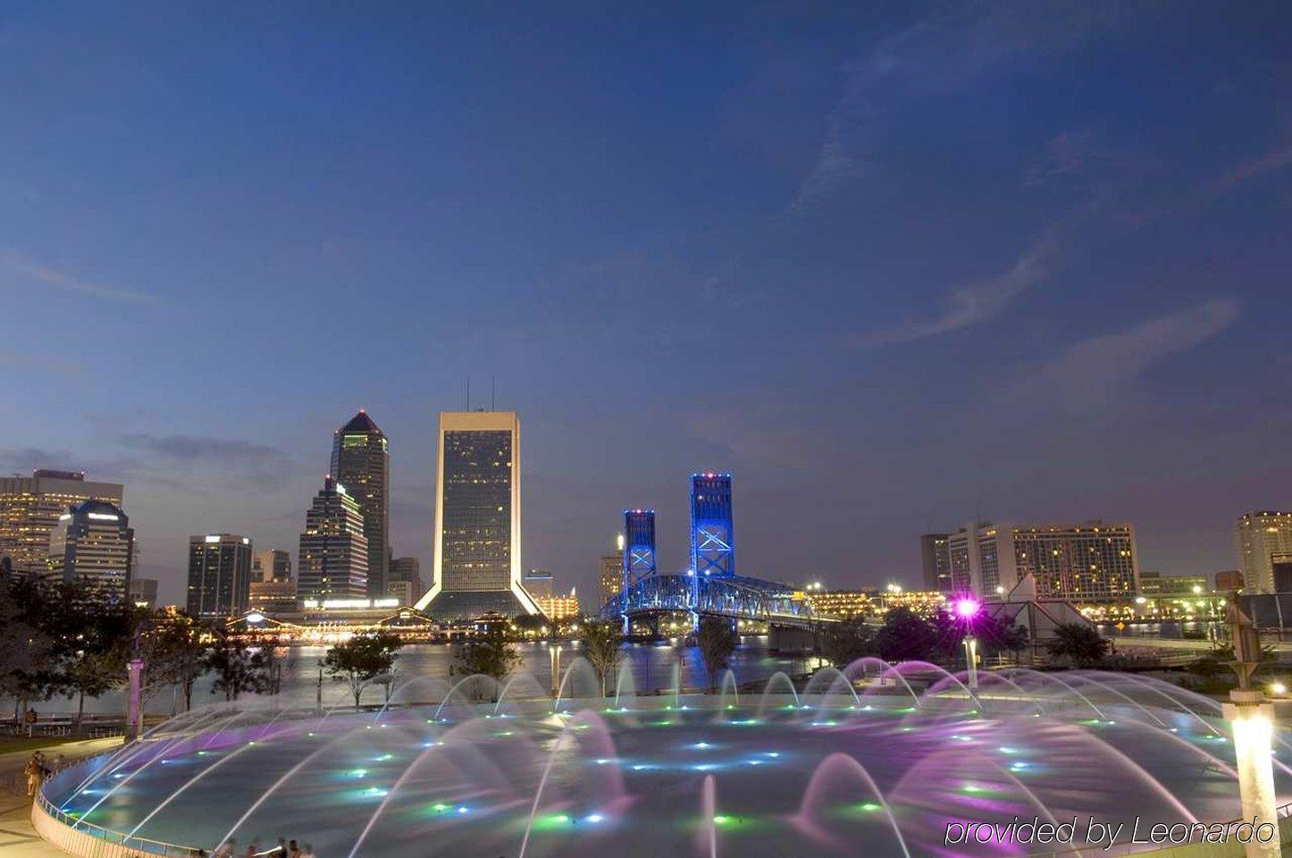 Hilton Garden Downtown Southbank 3*