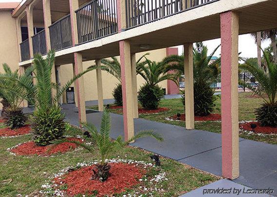 Hotel Ramada By Wyndham Orlando South