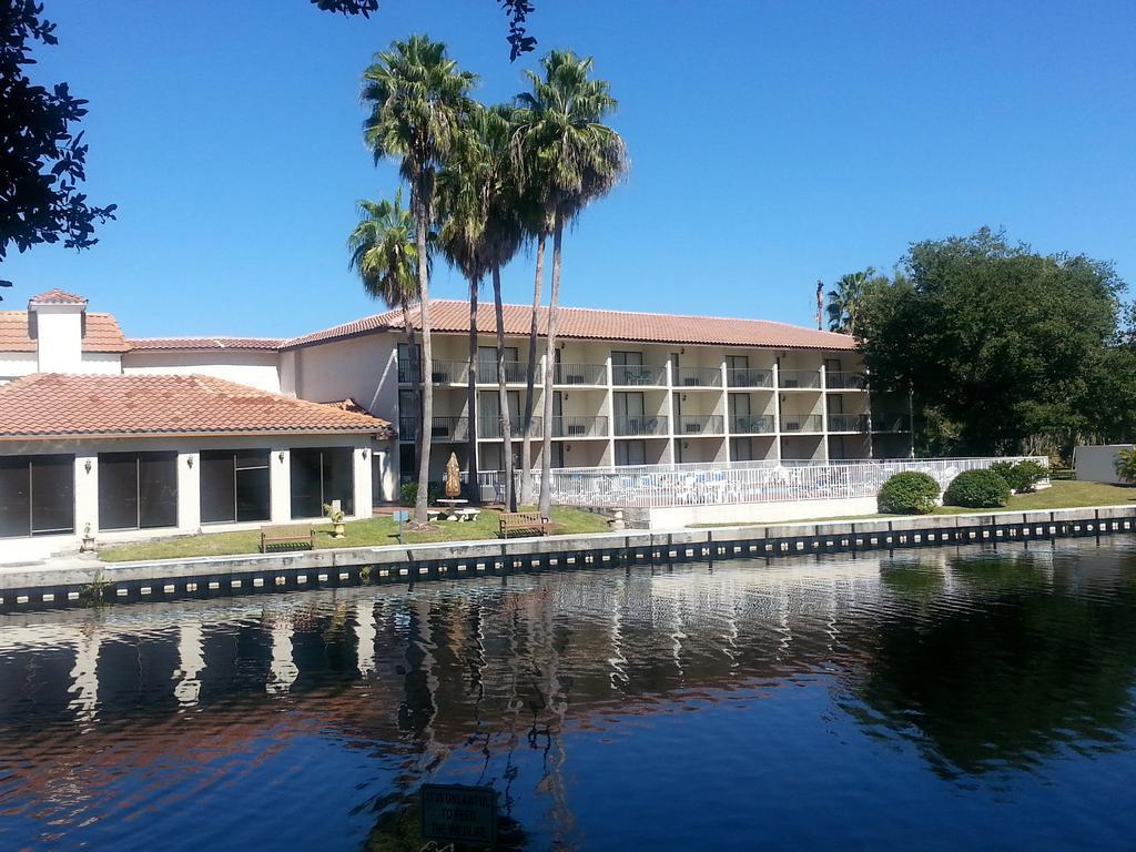 Hotel Vista Tarpon
