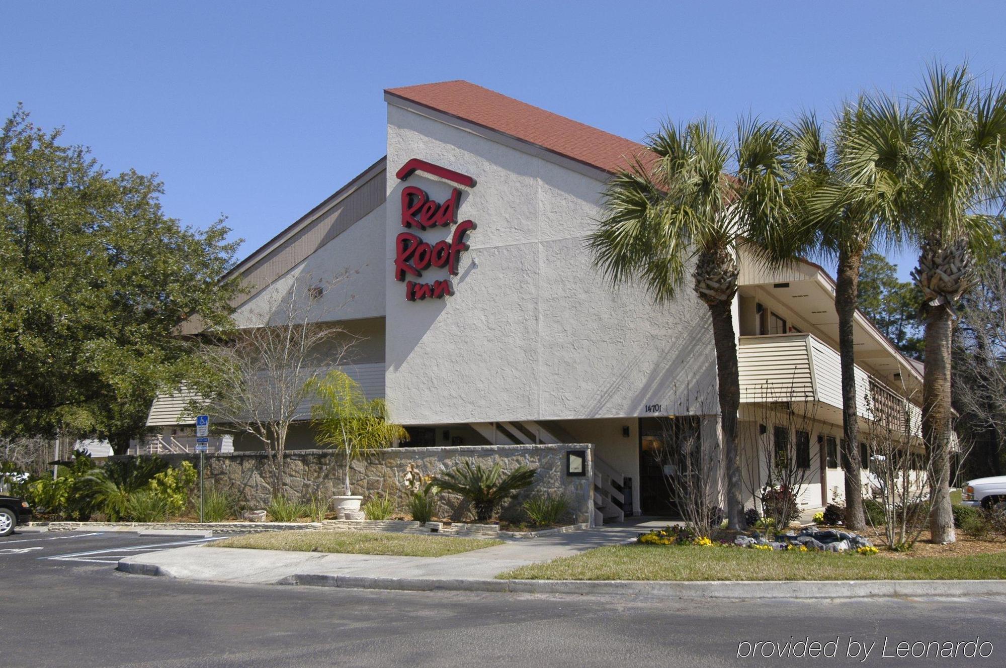 Red Roof Airport Motel