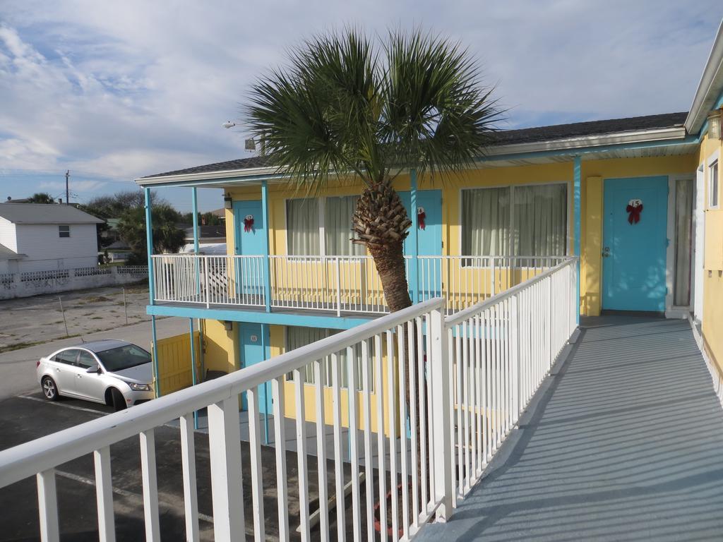 Skyway Motel *