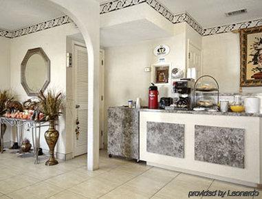 Super 8 By Wyndham Ft Walton Motel 2*