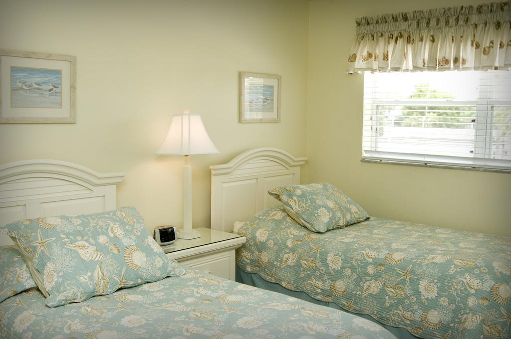 Arms West 3* Sanibel