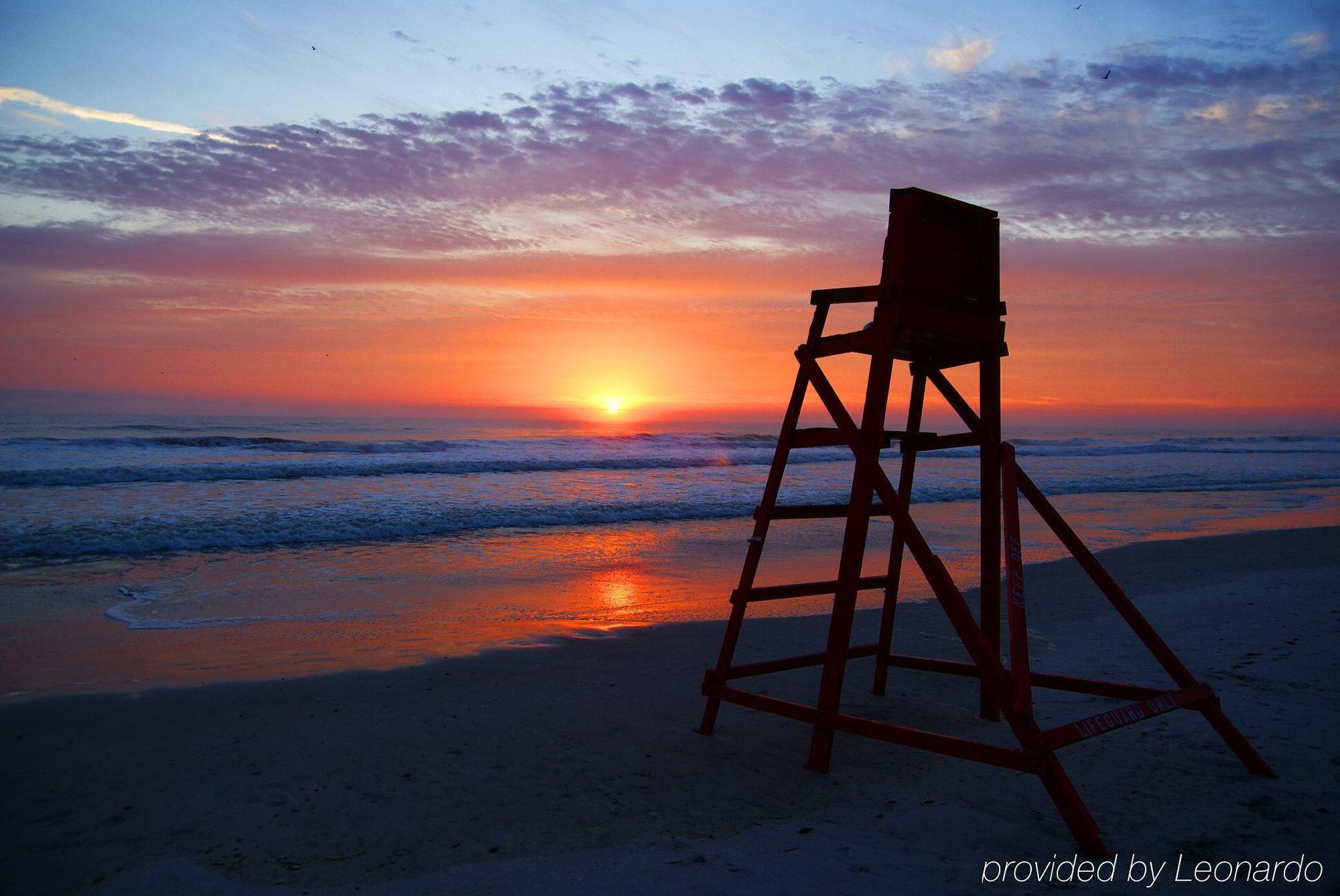Days By Wyndham Neptune Jacksonville Beach