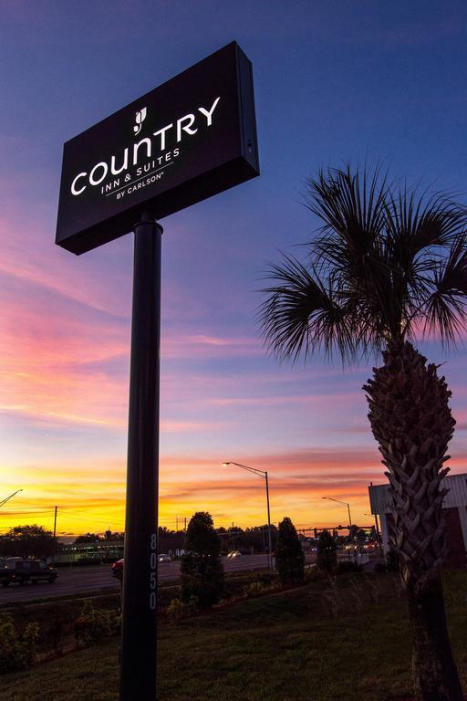 Hotel Country & By Radisson, St Petersburg - Clearwater, Fl