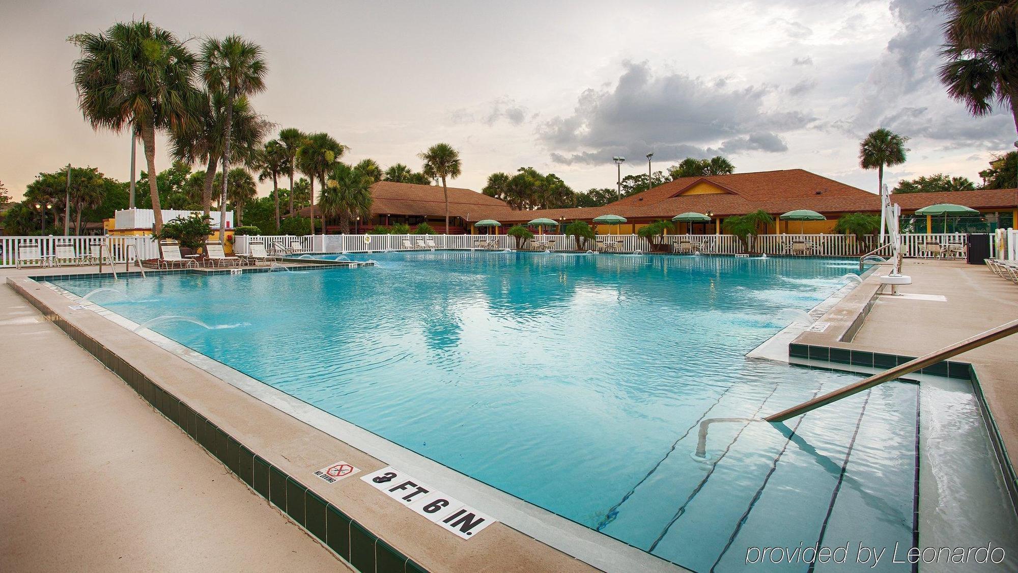 Hotel Baymont By Wyndham Daytona - Intl Speedway Daytona Beach