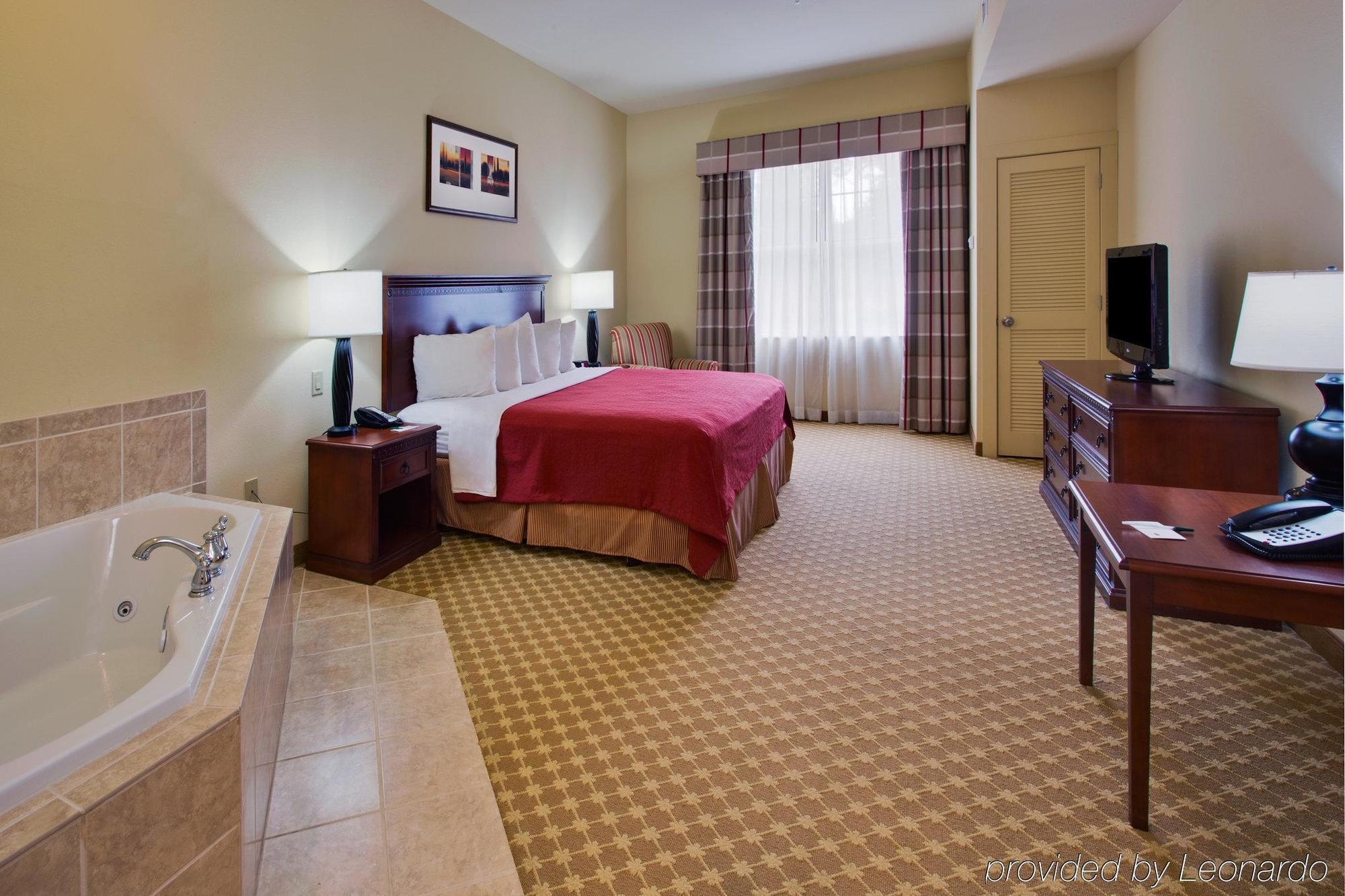 Hotel Country & By Radisson, Crestview, Fl