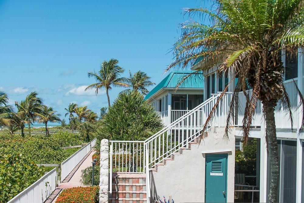 Arms West Resort 3*