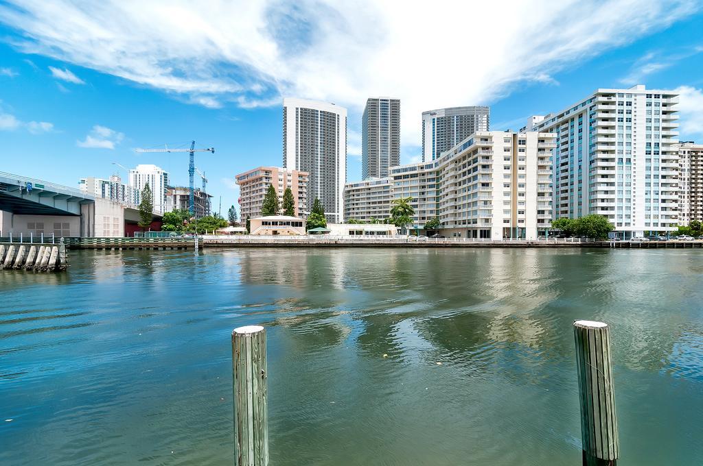 Apartment Private Condos At Beachwalk By Sofla Vacations *