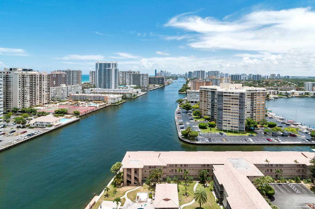 Apartment Private Condos At Beachwalk By Sofla Vacations
