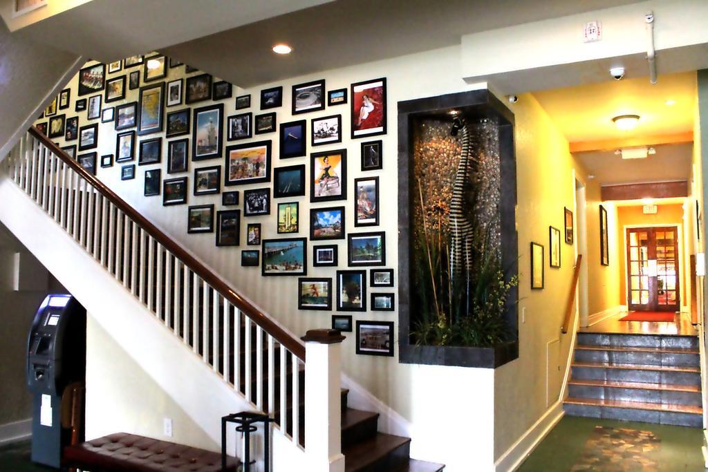 Hollander - Downtown 3* St. Petersburg