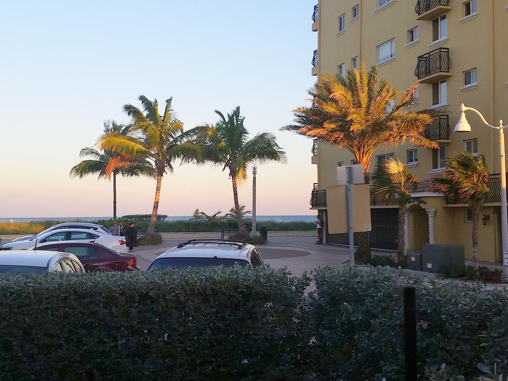 Hotel Broadwalk Oceanside Hollywood