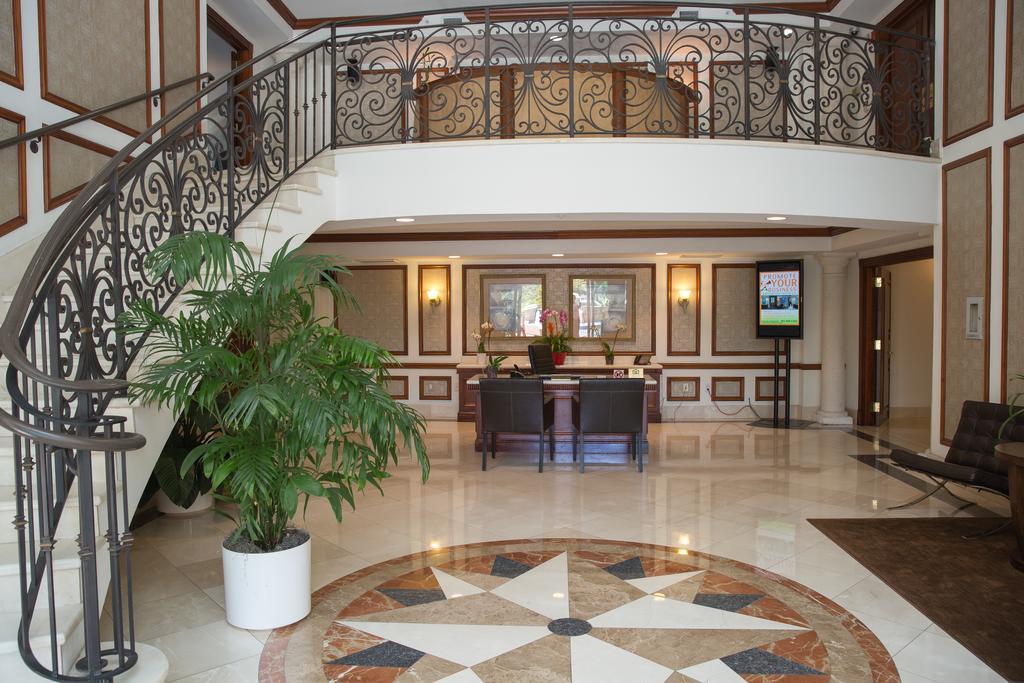 Best Holiday Suites Sunny Isles Beach